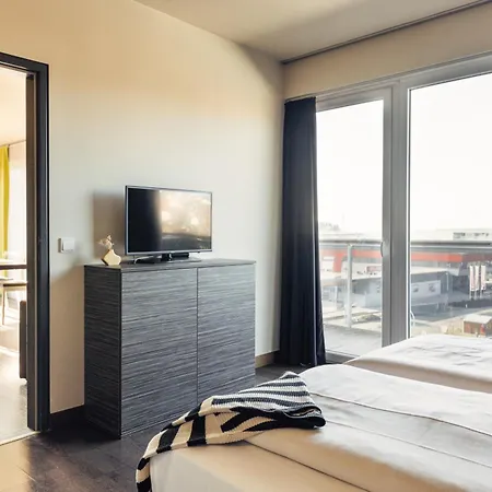 Otel Harry's Hart Bei & 4*