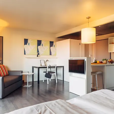 Otel Harry's Hart Bei & 4*