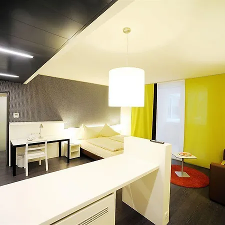 Otel Harry's Hart Bei & 4*