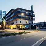 Harry's Hart Bei & Hotel 3*