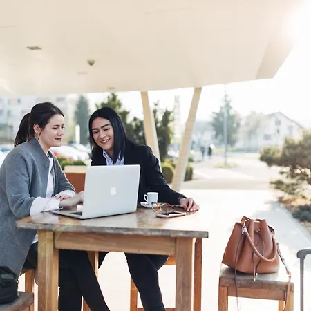 Harry's Hart Bei & Graz