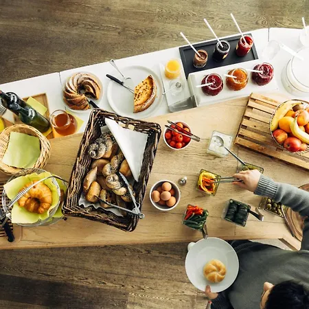 Hotel Harry's Hart Bei &