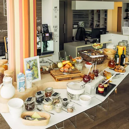 Otel Harry's Hart Bei &