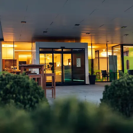 Harry's Hart Bei & 3*