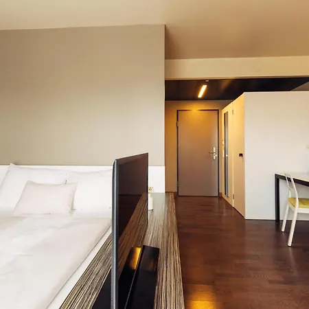 Harry's Hart Bei & 3*