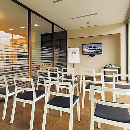 Hotel Harry's Hart Bei &
