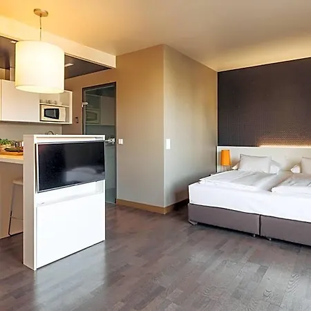 Harry's Hart Bei & Hotel