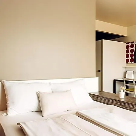Harry's Hart Bei & Hotel 3*
