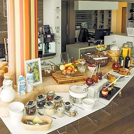 Hotel Harry's Hart Bei &
