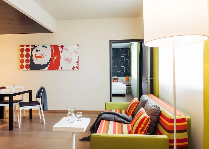 Harry's Hart Bei & Hotel