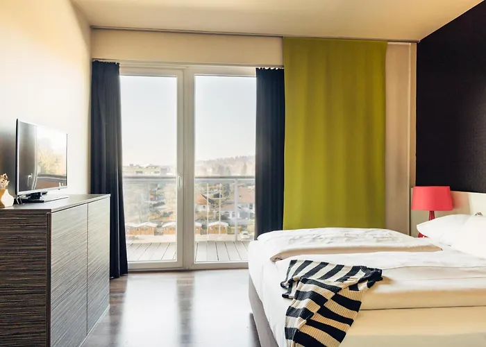 Harry's Hart Bei & Hotel 3*