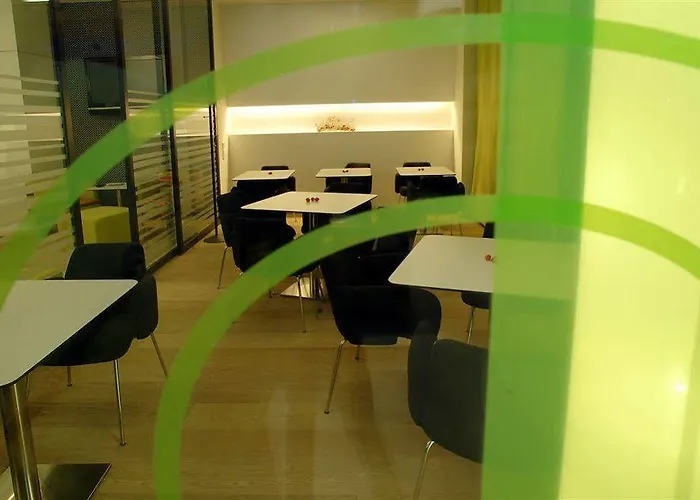 Hotel Harry's Hart Bei & 3*